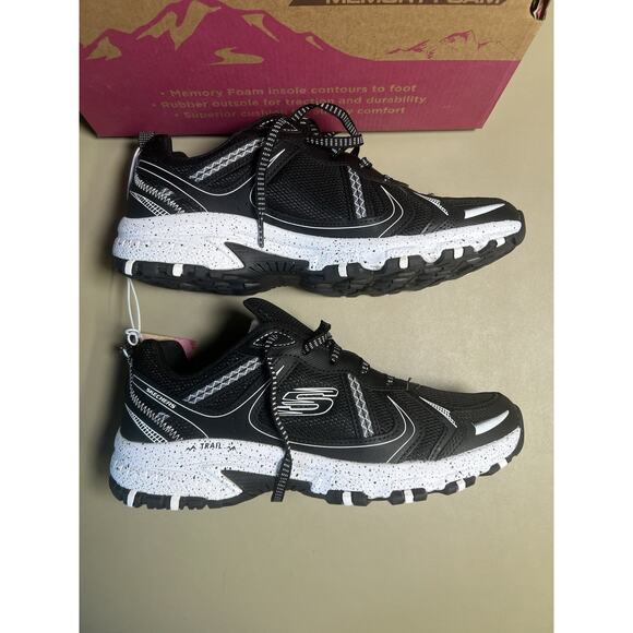 Skechers Outdoor Memory Foam Hillcrest Women’s 10 Black/White Style 179097S - Picture 4 of 12